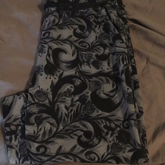 LuLaRoe Pants - Woman’s Lularoe joggers